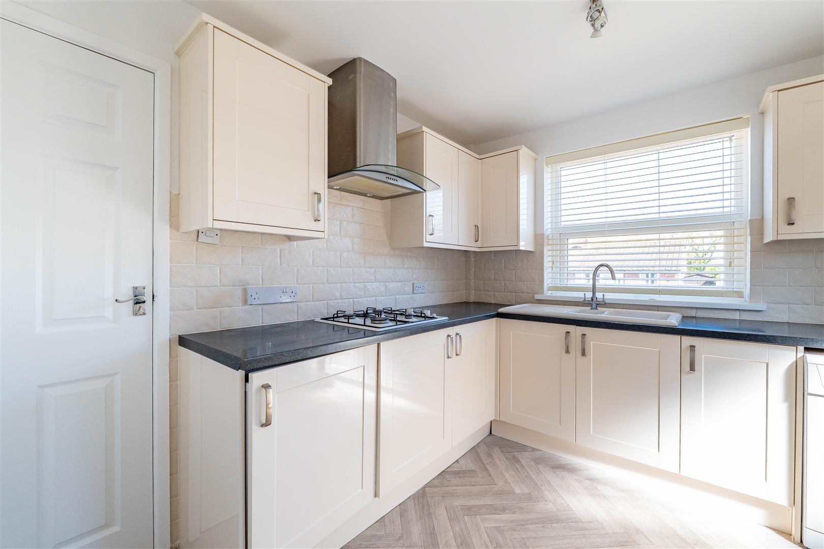 3 bed property in Clifford Avenue, Preston